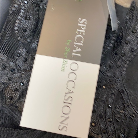 ⭐️SOLD⭐️ Black prom dress with mini rhinestones - Picture 7 of 8